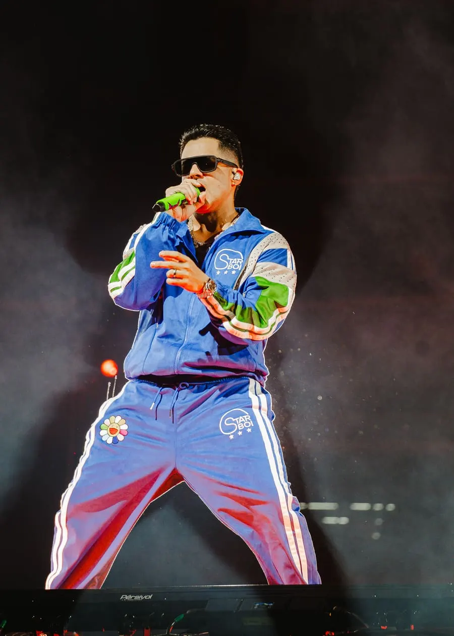 Ken-Y · Show en vivo — En vivo producido por Bushido
